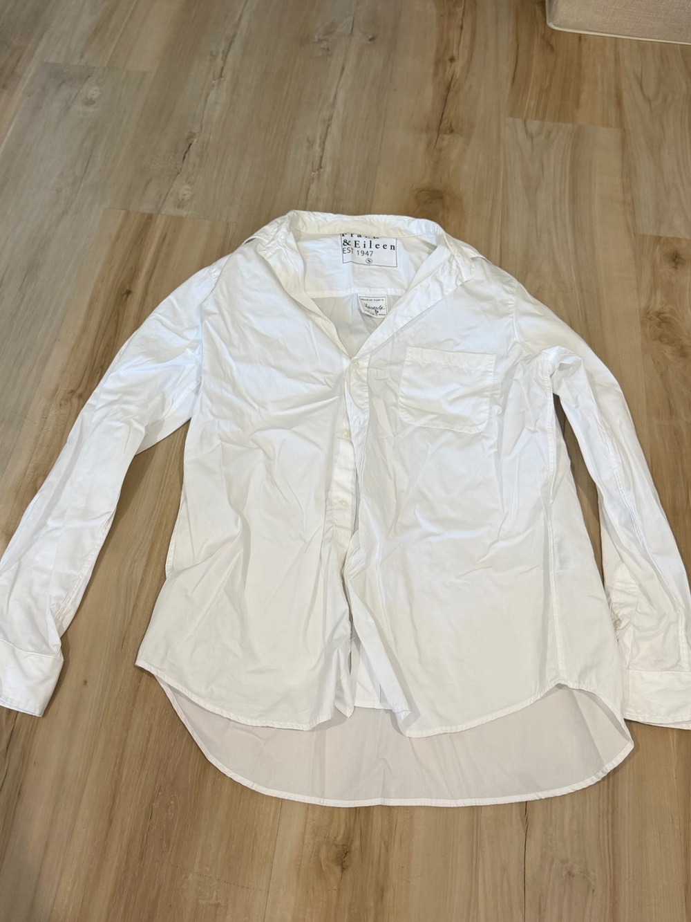 Frank & Eileen Classic White Button-Up Shirt